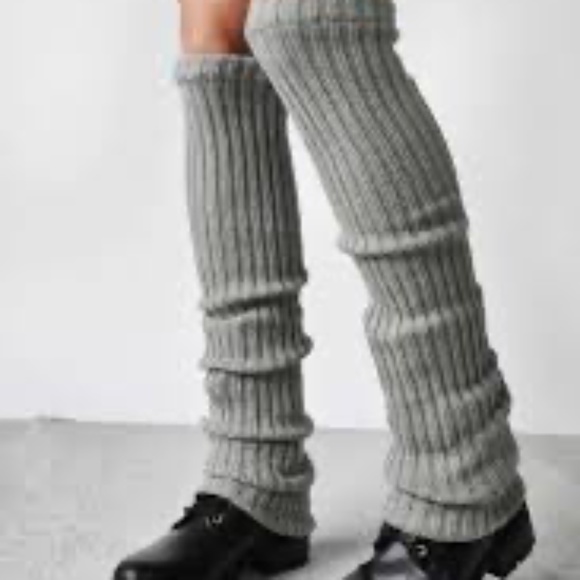 Set of 2 Grey and Black Leg Warmers from Target - EUC! - Picture 2 of 6